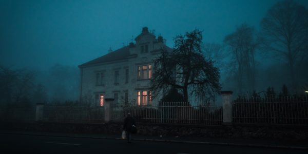 In Dracula™, players are dropped into the confines of a spooky old manor house set somewhere in Transylvania