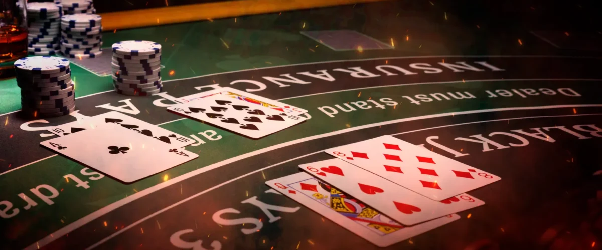 Online casinos offer cashback and rakeback offers for players.
