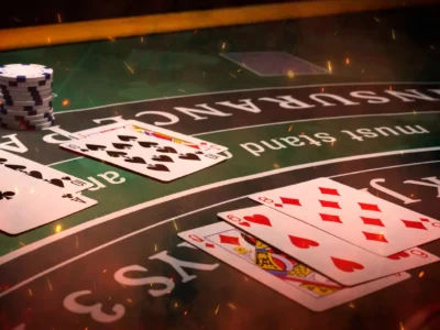 Online casinos offer cashback and rakeback offers for players.